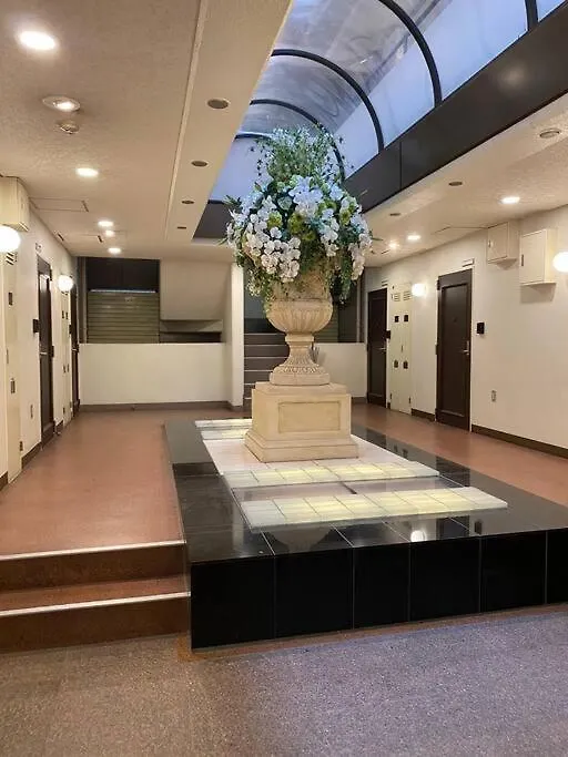 Nipponbashi Dotonbori Retreat: Central Comfort Near Markets Apartment Osaka